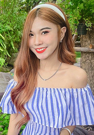 Most gorgeous profiles: meet Asian Member Rossarin from Bangkok