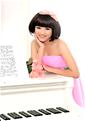 Browse our photo gallery! Take a look at Asian order bride Xiaolin