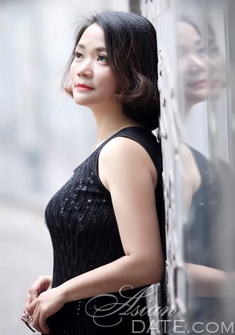Perfect Member Qi Ling From Shanghai 41 Yo Hair Color Black