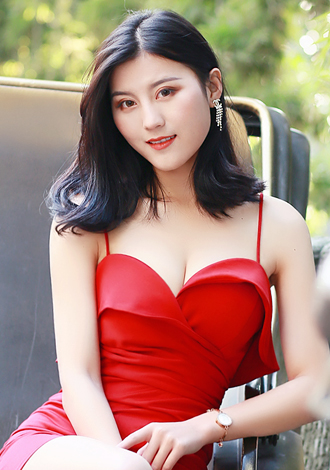 Gorgeous profiles pictures: Li (Ashley) from Beijing, Thai member for romantic companionship