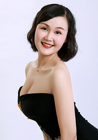 Gorgeous member profiles: Tang from Shanghai, member lone Asian