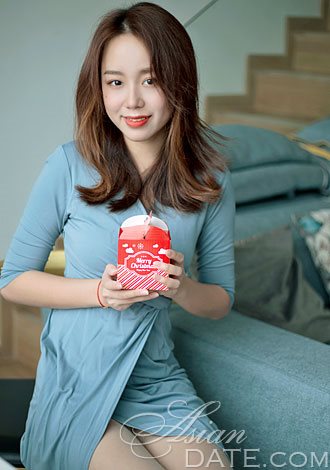 Date the member of your dreams: beautiful Asian dating partner Ping